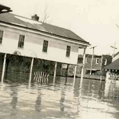 Ravenswood House Kitchen Courtyard in 1937 Flood