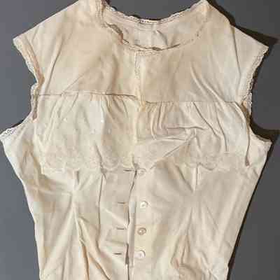Ruffled Vest