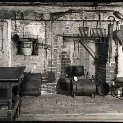 Kitchen - Fairbanks House, Dedham, Mass (1636)