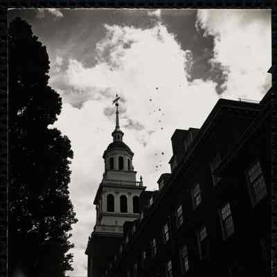 Lowell House tower Harvard, Camb