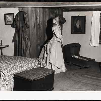 Old Fairbanks House - Dedham, Mass bedroom (1636)