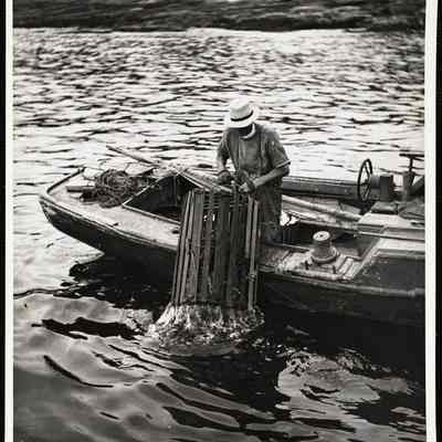 New Harbor, Me. lobstering - Maine