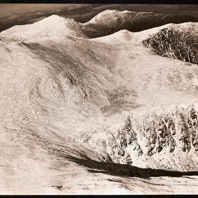 Tuckermans Ravine - observatory top left
