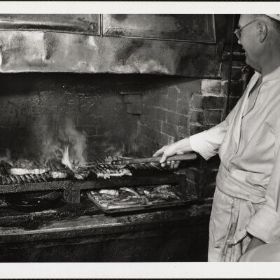Durgan Park Restaurant about 1950