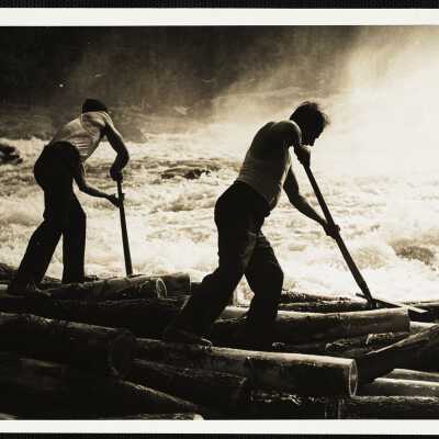 Breaking up log jame 1939 Saco River, Hiram, Maine