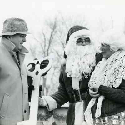 Wayne Mayor Pat Norton with Mr. and Mrs. Claus on Dec. 4, 1985.