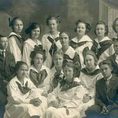 Wayne Class Photo 1918