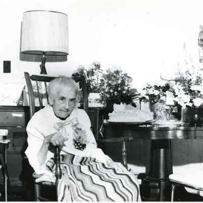 Estelle Bunting at her 100th Birthday on March 9, 1964.