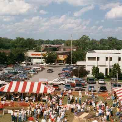 Looking North, Carnival on corner. 1988