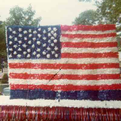 Bicentennial Committee float