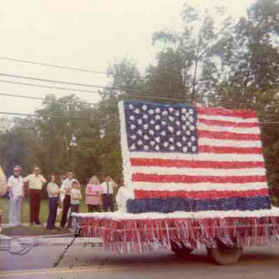 Bicentennial Committee float