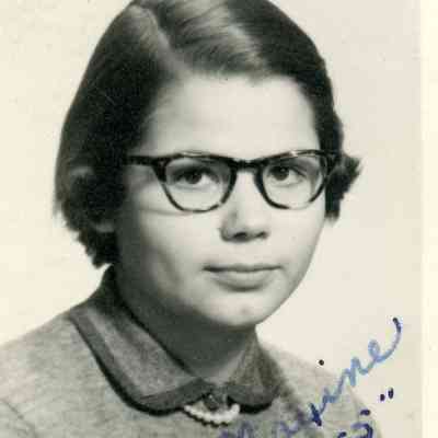 Maxine Barton