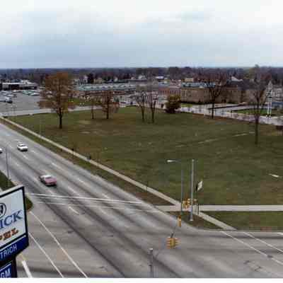 NW corner Michigan EB and Wayne