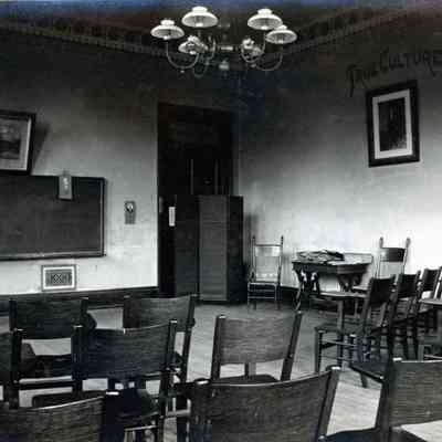 Room 39, MSNC - 1914