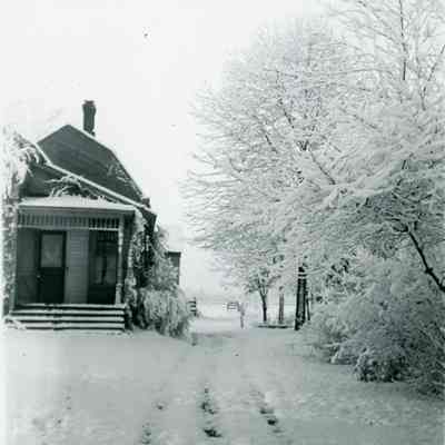 Front of Warner house