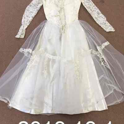 Wedding dress - ca. 1950s