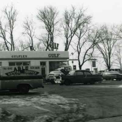 35761 & 35755 Main. Gulf Station