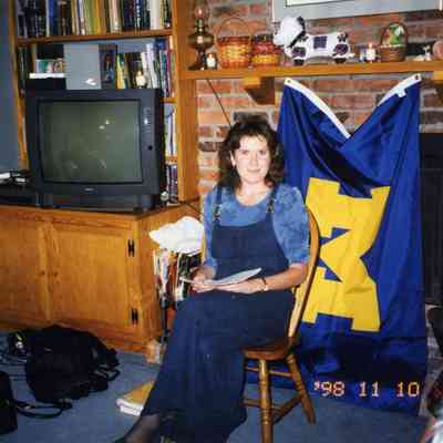 Debbie Moffat, a social worker for St. Joseph's Mercy Hospital in Ann Arbor at the Arche' Club Nov. 1998 meeting.