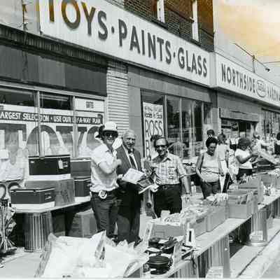 1982 Sidewalk Sales