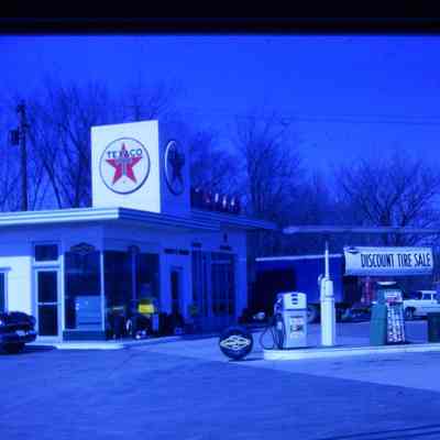 32940 Michigan - Texaco Gas Station
