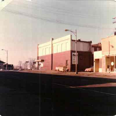1977