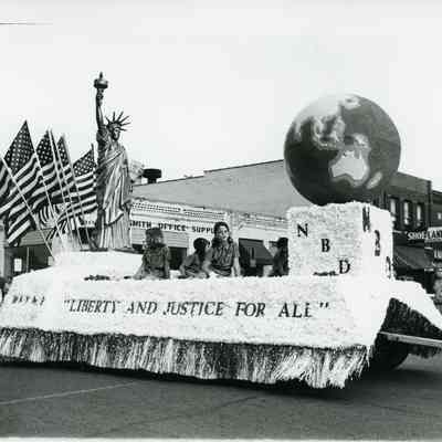 Parade 1965 - National Bank of Detroit Float