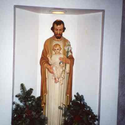 Statue