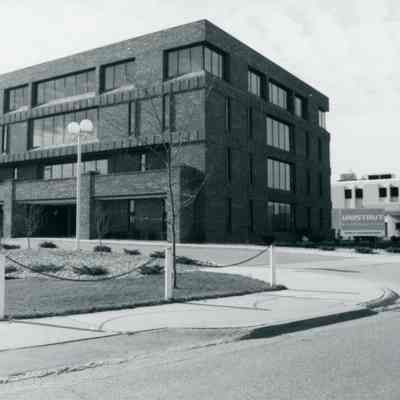 35005 Michigan - Unistrut Headquarters