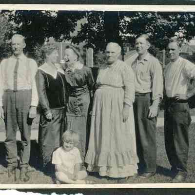 Fass Family 1915 (Fass, Tinkham, Thurston, and Hosmer Families)
