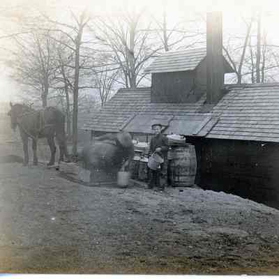 Arthur and Ralph Carpenter at Sugar House. Glenwood between Hix and Hannan. March 1911