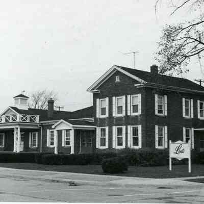 Old Lents Funeral Home