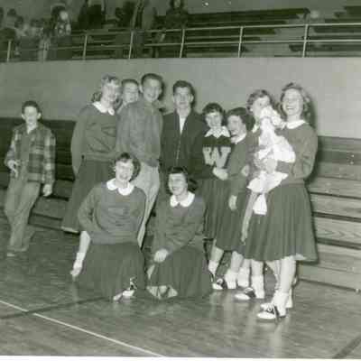 Joan Worden, Lester Scott, Steve Kozar, Harold Duffield, Patti Bingel, Barb Apple, Judy Lanczki, Barb Haughwout; Donn
