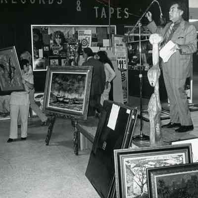 Rotary Club Anniversary Art Auction on Oct 2, 1972. Photo taken by the "Eagle".