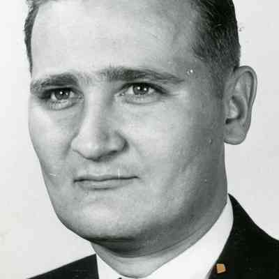 William (Bill) Faust
