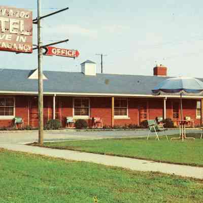 32351 Michigan - Trav A Log Motel