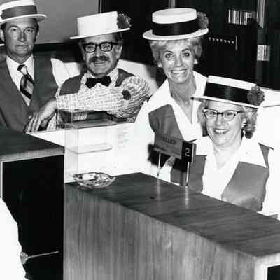 Gay Nineties Banking