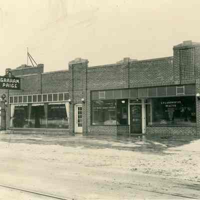 34824 Michigan - US12 Bar