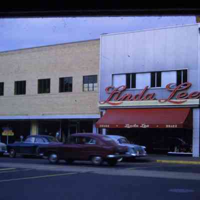 Slide. 35122 Linda Lee