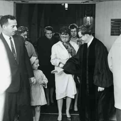 Easter Sunday on April 2, 1961