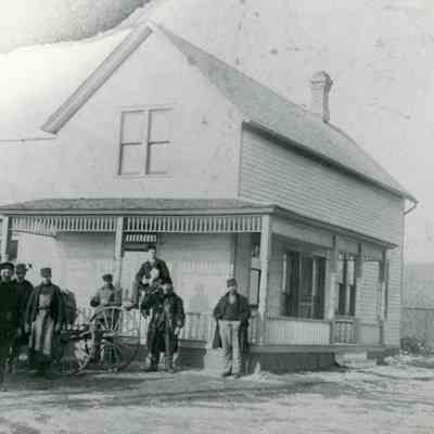 Kurtsell Saloon Inkster
