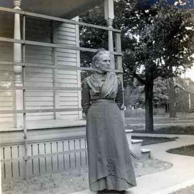Annie Martin in May of 1913.