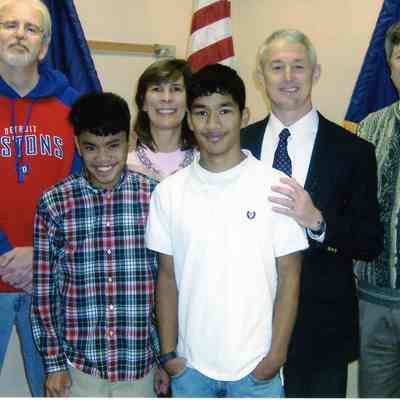 Robert English, Mrs. Mcdonald, Tom McDonald, John Zech and Tom's sons
