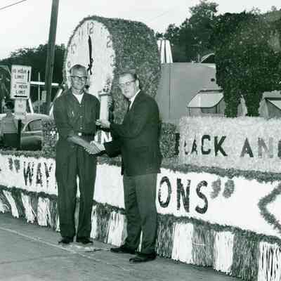 Lions and Felions Club Float