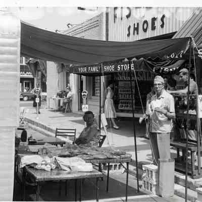 Sidewalk Sales Fishers Shoes