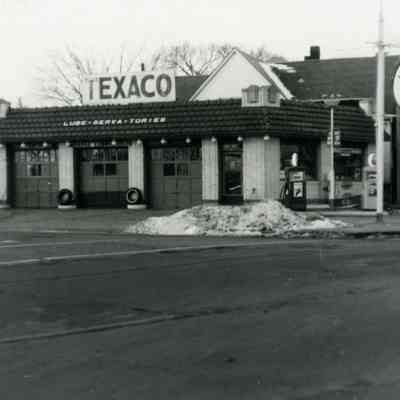3608 Third Street/ 34606 Michigan