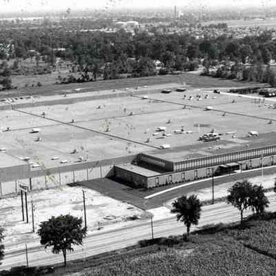 32500 Van Born - GarWood plant