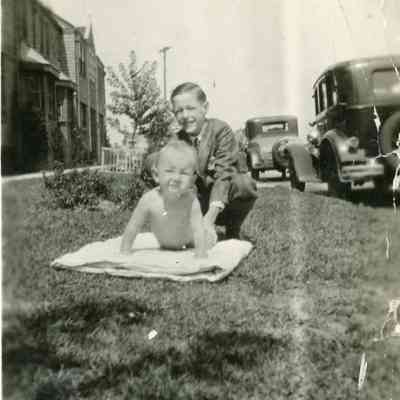 Jim and Murray Arthur at 10 months old in Wayne, MI at the Tennacie's.
