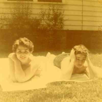1954 Sunbathing Beauties