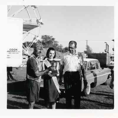Miss Wayne 1964 with Tug of War Winner
