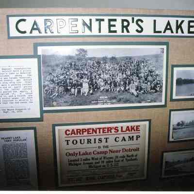 Carpenter's lake display. Photo taken in 2009.